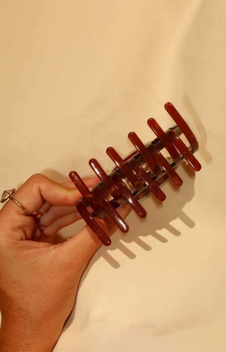 Shell Claw Clip