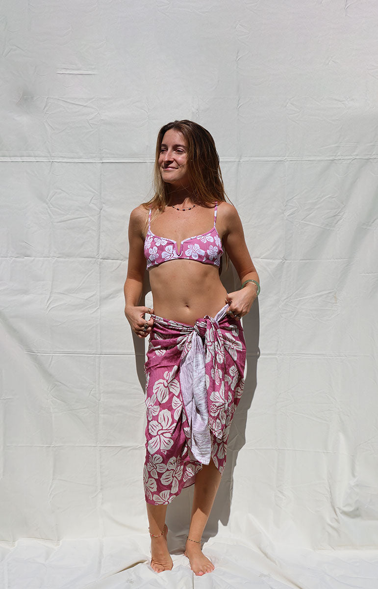 tai swim co coco sarong in hana pink floral vintage hawaii style woodblock printing techniques organic lyocell fabric from oahu silky hawaiian pareo textured pink hawaii bikini oahu kailua swimwear