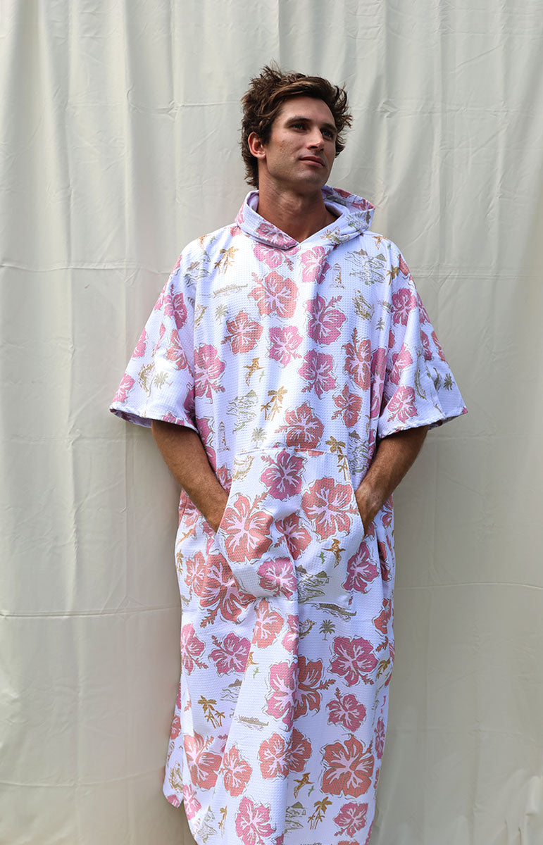 tai swim microfiber changing surf poncho in kaohao hawaiian vintage floral hawaiiana hibiscus print flower textured suring towel for changing after being cozy surfing hooded towels for hawaii surfer accessories surf and matching swimwear essentials from kailua oahu hawaii bikini hooded surf and swimwear brand accessories 