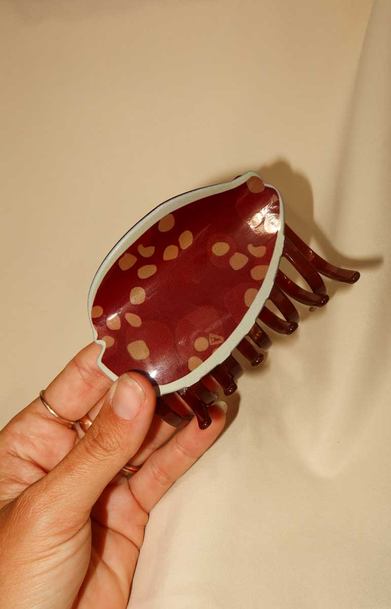 Shell Claw Clip